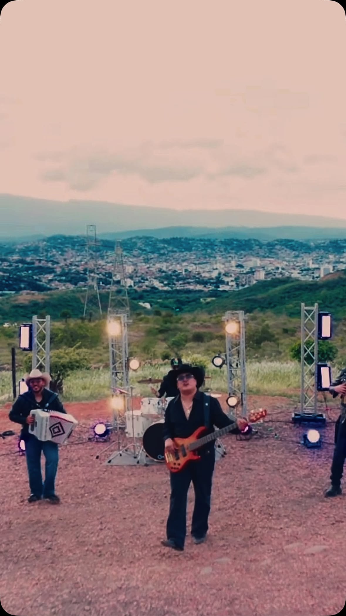 Show y espectáculo musical de Banda KVU